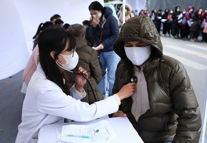 Hơn 3000 người dân Thủ đô được khám, tư vấn, xét nghiệm sức khỏe phổi