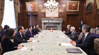 Thủ tướng Chính phủ Phạm Minh Chính hội kiến Chủ tịch Thượng viện Nhật Bản