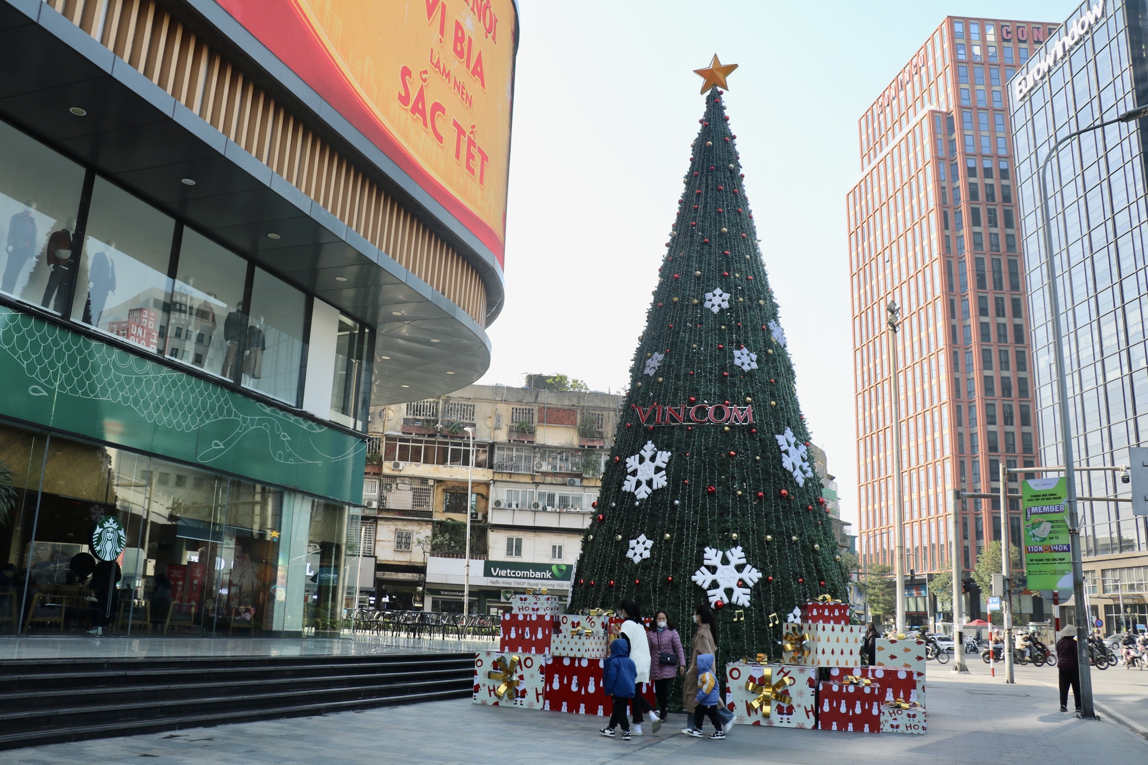 Hà Nội: Những địa điểm check in không thể bỏ lỡ trong dịp lễ Giáng sinh - Ảnh 18