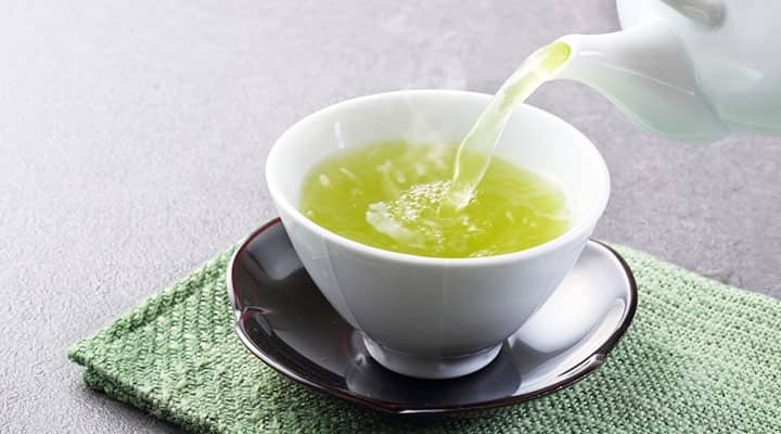 3 thói quen uống trà xanh gây hại cho thận