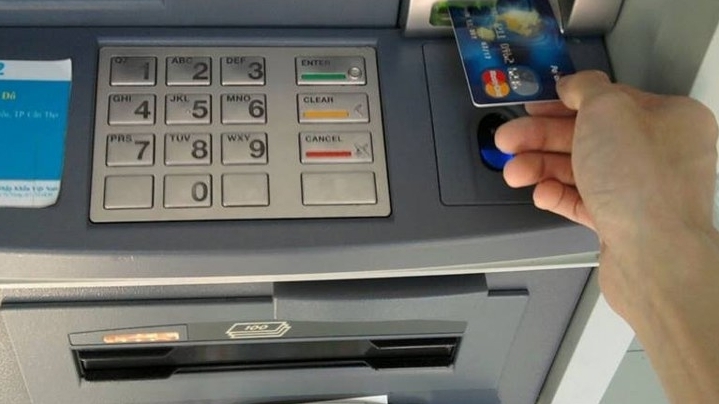Thủ tướng yêu cầu đảm bảo nhu cầu rút tiền mặt qua hệ thống ATM dịp Tết