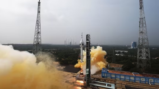 Ấn Độ thực hiện thành công sứ mệnh phóng vệ tinh phân cực tia X