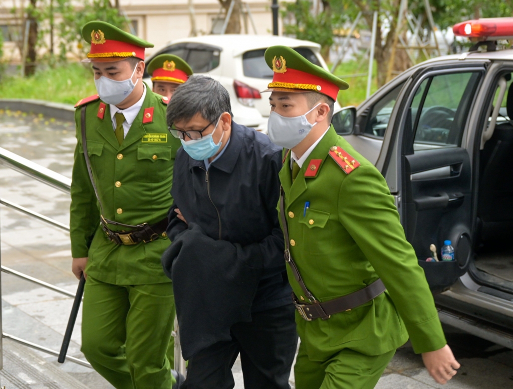 Sáng nay xét xử sơ thẩm các bị cáo liên quan đến sai phạm tại Cty Việt Á