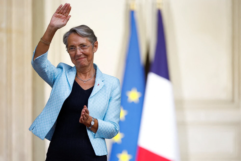 Thủ tướng Pháp quyết định nộp đơn từ chức