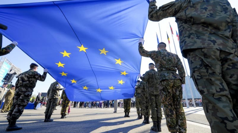 Italia đề xuất thành lập lực lượng quân đội châu Âu