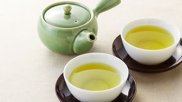 9 tác dụng phụ đáng sợ khi uống trà xanh không đúng cách