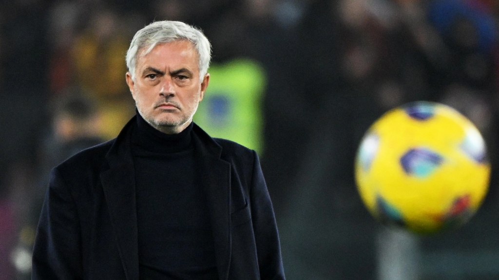Khoản tiền khổng lồ mà Jose Mourinho nhận được sau những lần bị sa thải