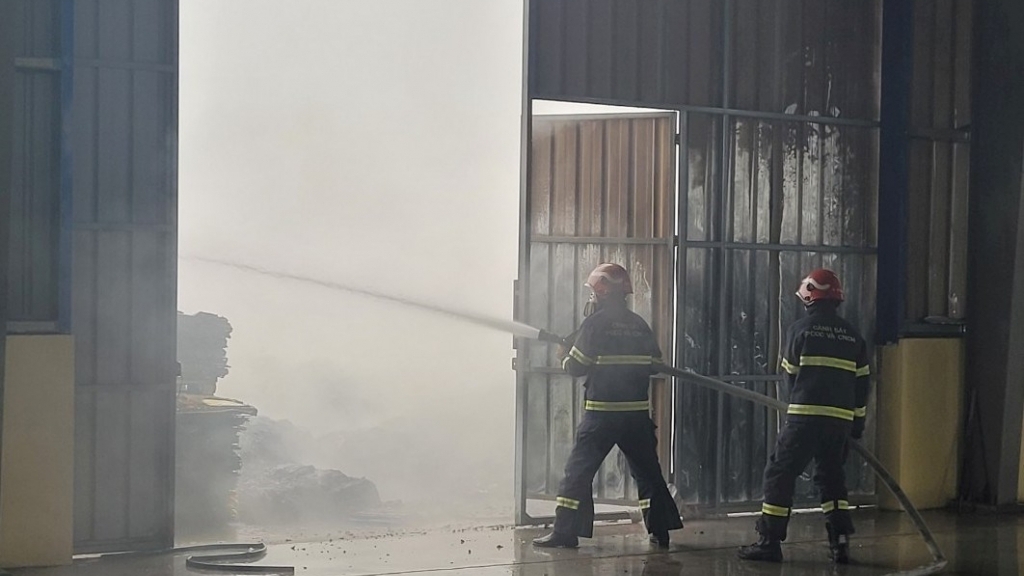Kịp thời dập tắt đám cháy trong khu công nghiệp ở Hải Phòng