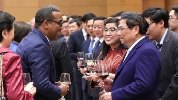 Thủ tướng Chính phủ chủ trì gặp mặt Đoàn Ngoại giao nhân Tết cổ truyền