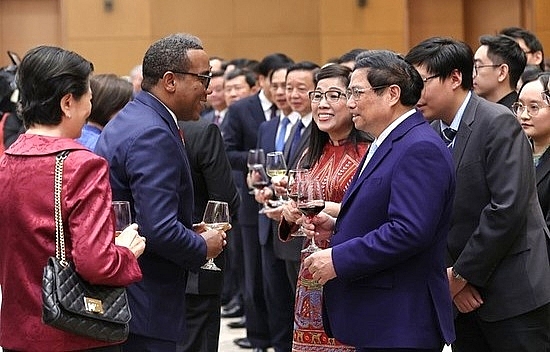 Thủ tướng Chính phủ chủ trì gặp mặt Đoàn Ngoại giao nhân Tết cổ truyền