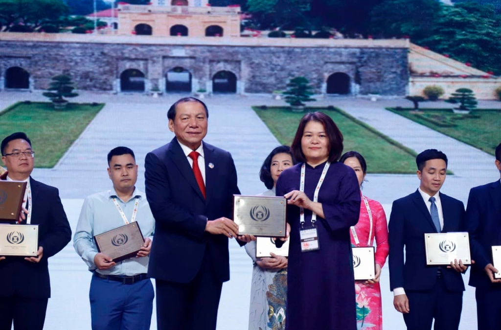 Việt Nam được vinh danh 25 giải thưởng du lịch ASEAN