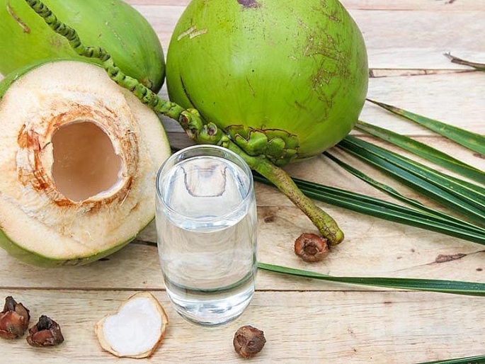 Nước dừa có những tác dụng gì với cơ thể?