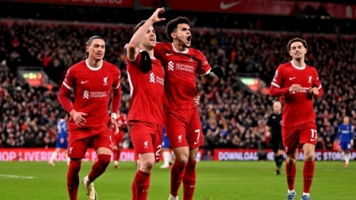 Liverrpool đè bẹp Chelsea để vững vàng ngôi đầu Premier League