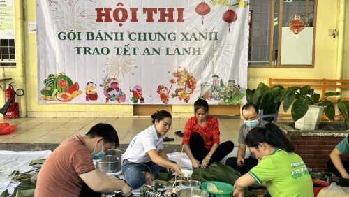 “Gói bánh chưng xanh - Trao tết an lành” cho bệnh nhân nghèo