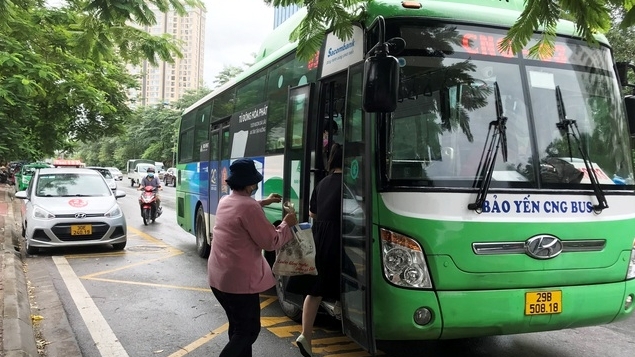 Xem xét miễn phí vận tải khách công cộng cho toàn bộ Nhân dân Thủ đô vào 4 kỳ lễ, Tết