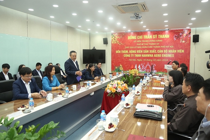 Chủ tịch UBND TP Hà Nội Trần Sỹ Thanh động viên sản xuất đầu năm các doanh nghiệp công nghệ cao