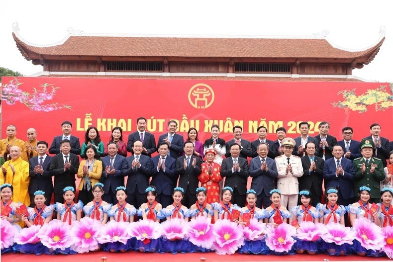 Chủ tịch nước Võ Văn Thưởng dự khai bút đầu Xuân tại huyện Thường Tín