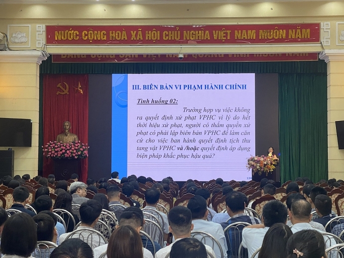 Sở Tư pháp TP Hà Nội tổ chức Hội nghị tập huấn bồi dưỡng nghiệp vụ xử lý vi phạm hành chính năm 2023 											                Ảnh: Bạch Dương