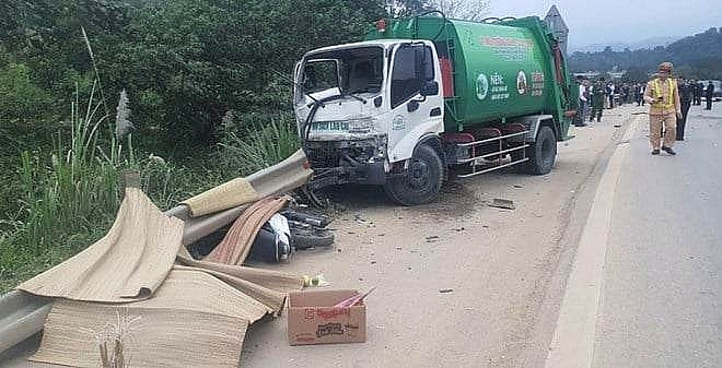 Hiện trường vụ tai nạn khiến 4 thanh thiếu niên tử vong trên cao tốc Nội Bài - Lào Cai vừa xảy ra Ảnh: CQCA cung cấp