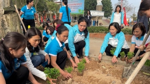 Phụ nữ Thủ đô với đợt thi đua "Phụ nữ vun trồng tương lai"