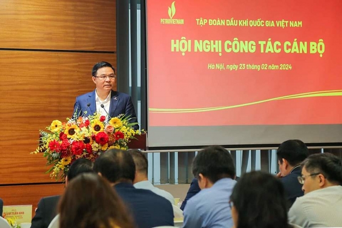 Đồng chí Lê Mạnh Hùng phát biểu tại Hội nghị.