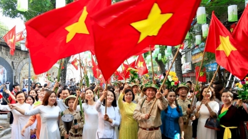 Tổ chức phong trào thi đua chào mừng kỷ niệm 70 năm Ngày Giải phóng Thủ đô