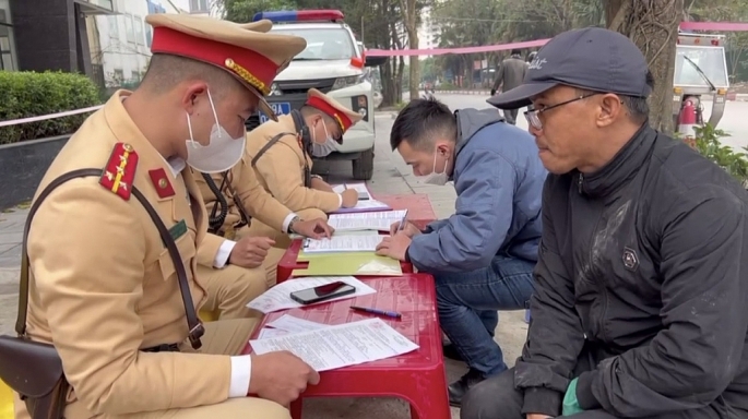 Công an quận Hoàng Mai: Kiên quyết xử lý nghiêm xe tự chế, xe giả danh thương binh vi phạm