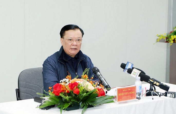 Bí thư Thành ủy Hà Nội Đinh Tiến Dũng làm việc với Ban QLDA ĐTXD công trình hạ tầng kỹ thuật nông nghiệp và các đơn vị liên quan. 