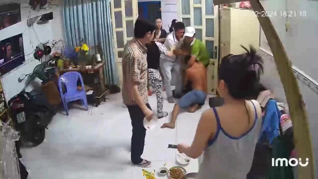 Đòi nợ trái luật có thể vướng vòng lao lý