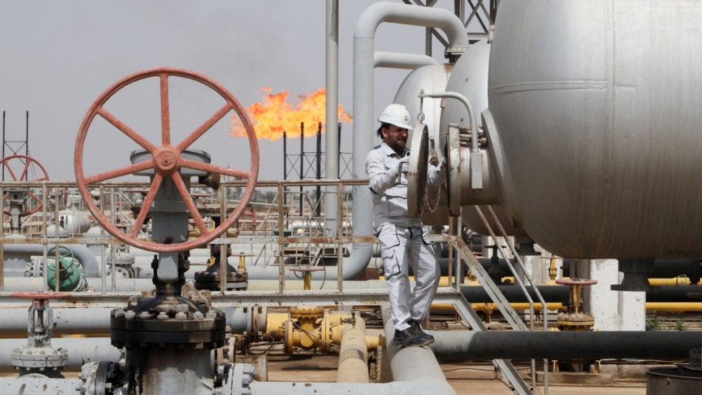 OPEC+ nhất trí gia hạn cắt giảm sản lượng trong quý II/2024