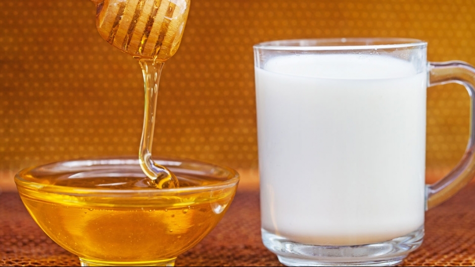 Điều gì xảy ra nếu bạn uống sữa với mật ong mỗi ngày?