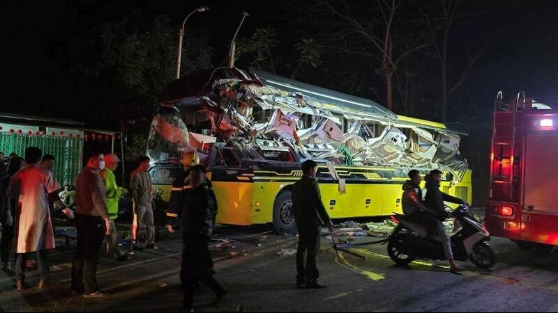 Khởi tố, bắt tạm giam tài xế container trong vụ tai nạn khiến 5 người chết ở Tuyên Quang
