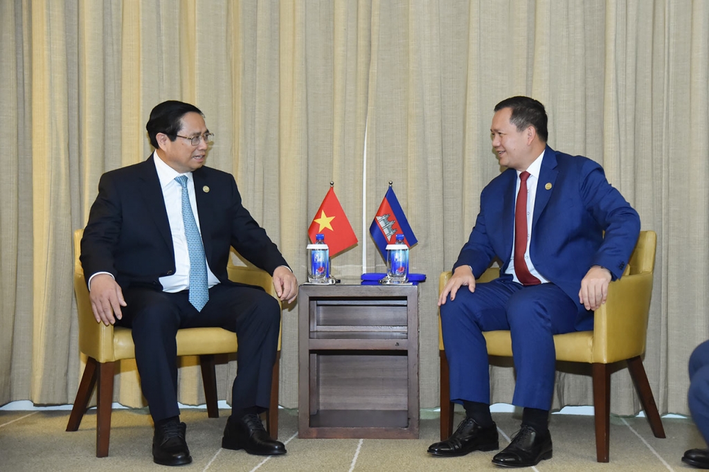 Thủ tướng Chính phủ Phạm Minh Chính gặp Thủ tướng Campuchia