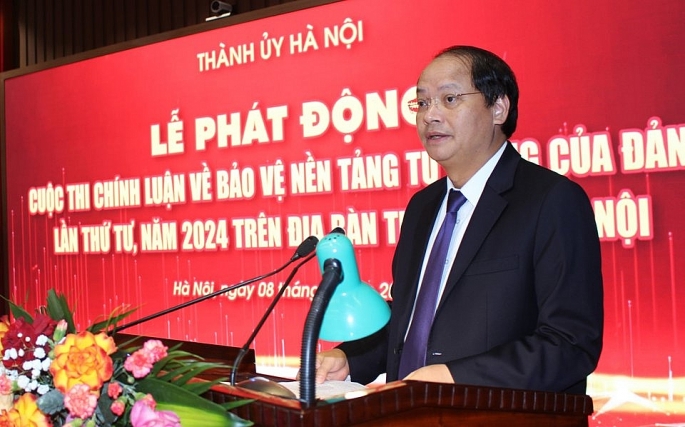 Trưởng Ban Tuyên giáo Thành ủy Nguyễn Doãn Toản phát biểu chỉ đạo tại lễ phát động.