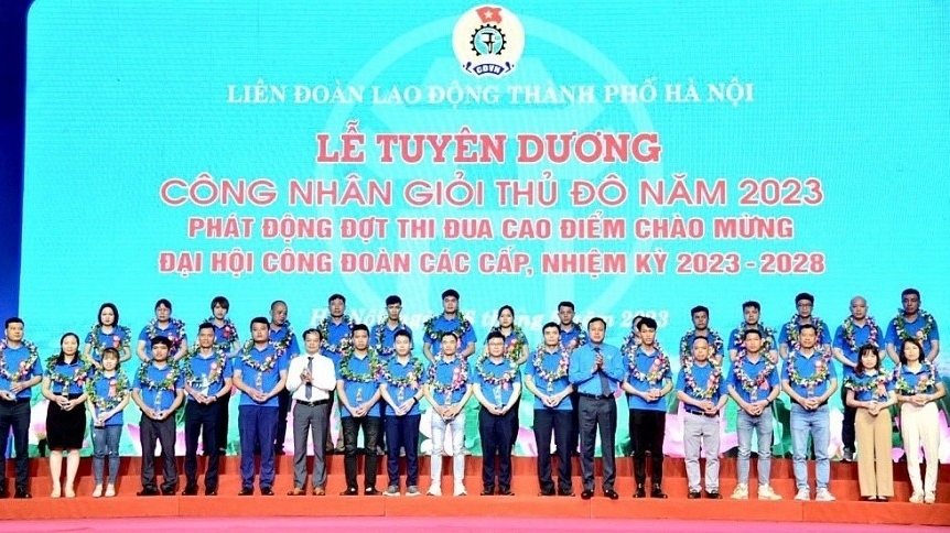 Hà Nội tuyên dương 100 “Công nhân giỏi Thủ đô” năm 2024 vào dịp sinh nhật Bác