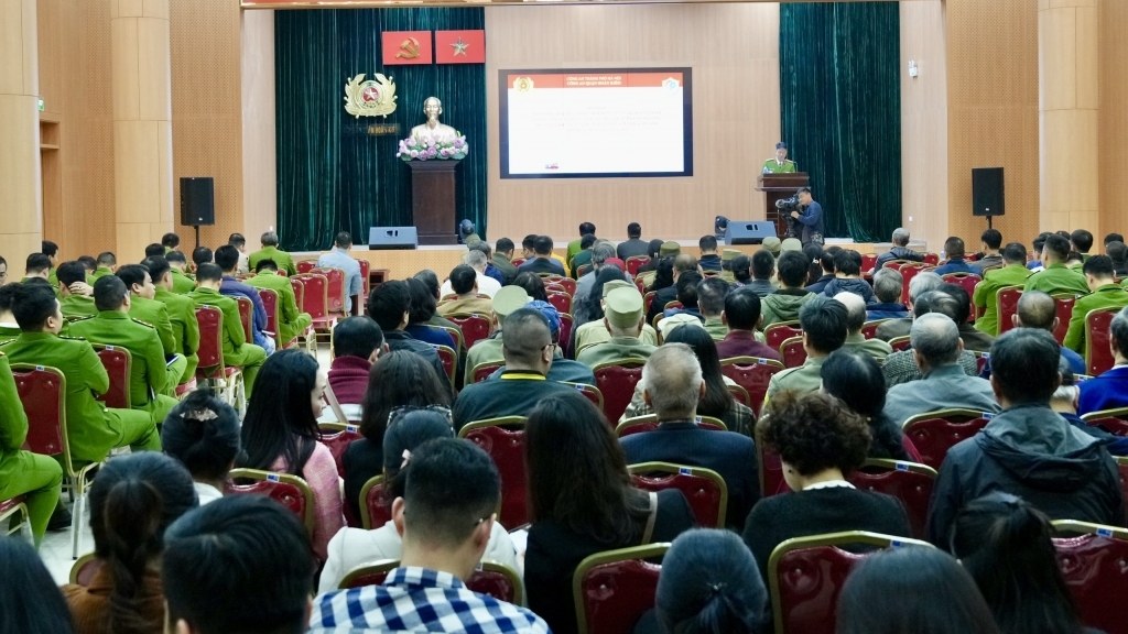 Quận Hoàn Kiếm, Hà Nội: tuyên truyền kiến thức, kỹ năng PCCC và CNCH đến từng hộ gia đình