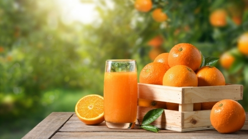 4 nhóm người tuyệt đối không được uống nước cam