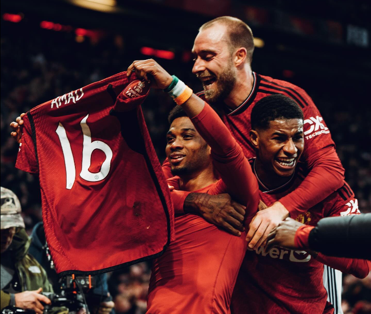 Man Utd 4-3 Liverpool: xứng tầm derby nước Anh
