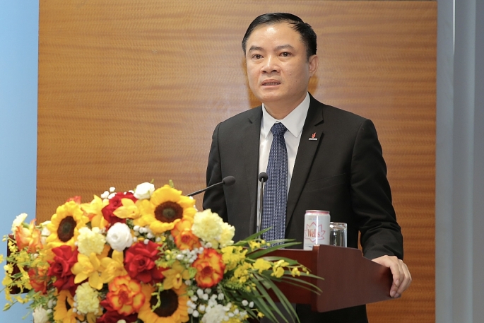 Đồng chí Lê Ngọc Sơn, Phó Bí thư Đảng ủy, Thành viên HĐTV, Tổng giám đốc Tập đoàn phát biểu nhận nhiệm vụ
