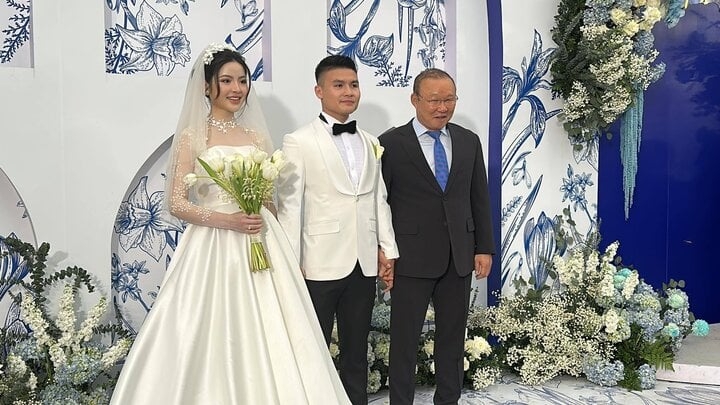 Sự thật về thực đơn tiệc cưới "thiếu gà và xôi" của Quang Hải - Chu Thanh Huyền