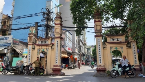 Cổng làng trong phố: di sản kiến trúc cần được gìn giữ