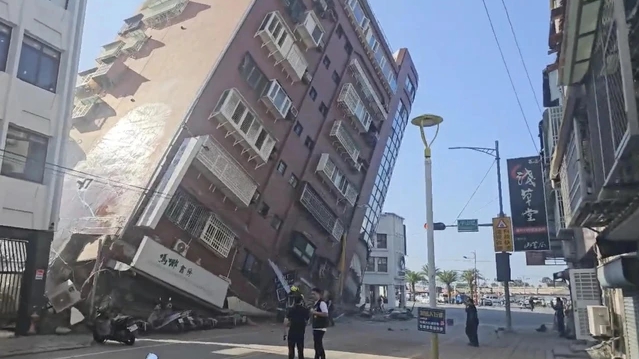 Động đất mạnh 7,2 độ ở Đài Loan (Trung Quốc), nhiều tòa nhà bị đổ sập