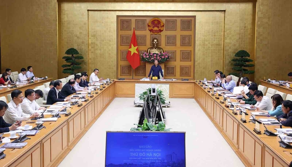 Phó Thủ tướng Trần Hồng Hà: xây dựng Hà Nội là thành phố của hòa bình, xanh, đáng đến và đáng sống