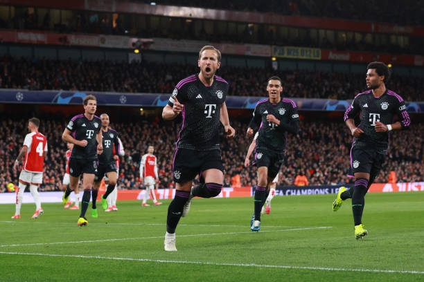 Arsenal 2-2 Bayern Munich: rượt đuổi tỷ số hấp dẫn