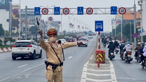 Cảnh sát giao thông Hà Nội tăng cường xử lý các hành vi vi phạm dẫn đến tai nạn giao thông