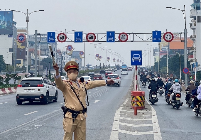Cảnh sát giao thông Hà Nội tăng cường xử lý các hành vi vi phạm dẫn đến tai nạn giao thông
