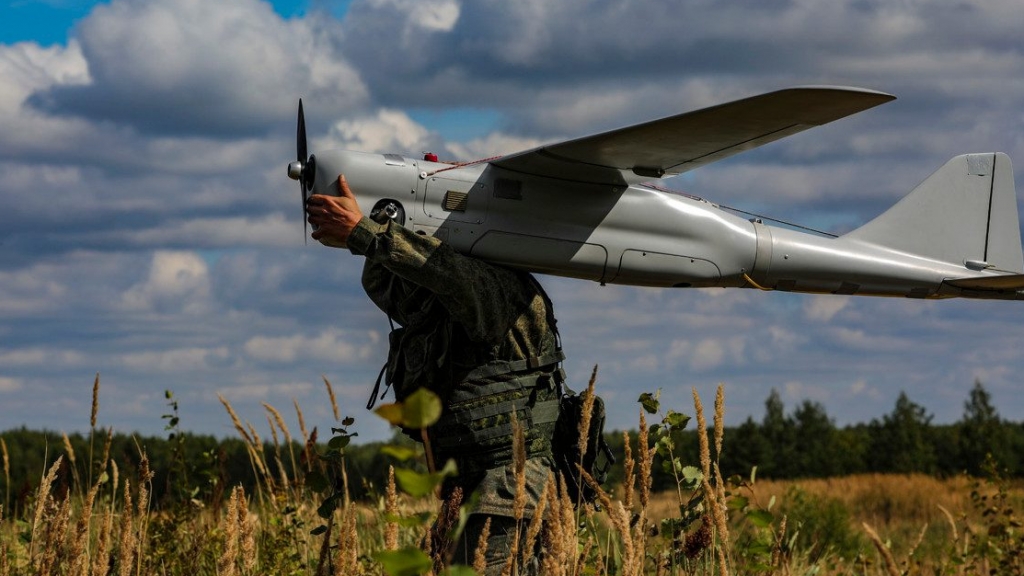 Moscow phóng tên lửa đạn đạo xuyên lục địa, Anh tìm ra cách khắc chế UAV của Nga