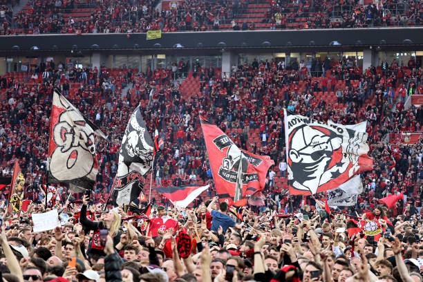 Bayer Leverkusen giành chức vô địch Bundesliga lần đầu tiên trong lịch sử