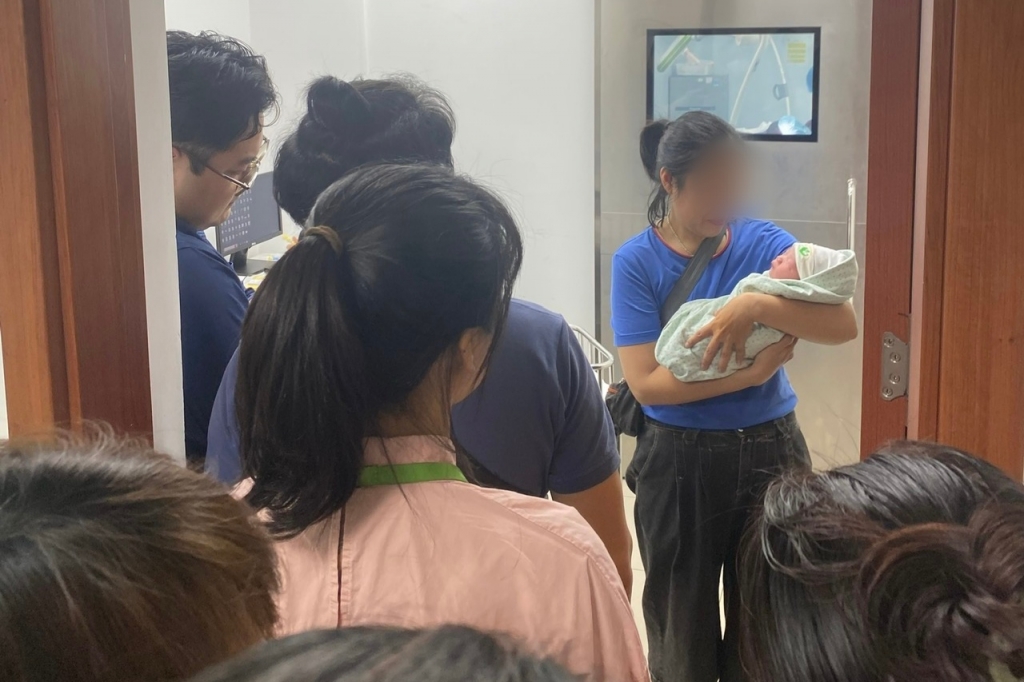 Vụ bé gái 12 tuổi ở Hà Nội mang thai, sinh con: lấy mẫu AND của đứa trẻ