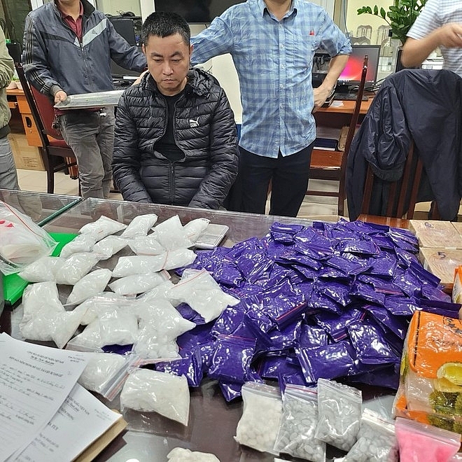 Triệt phá đường dây ma túy lớn tại Hà Nội do cặp vợ chồng điều hành